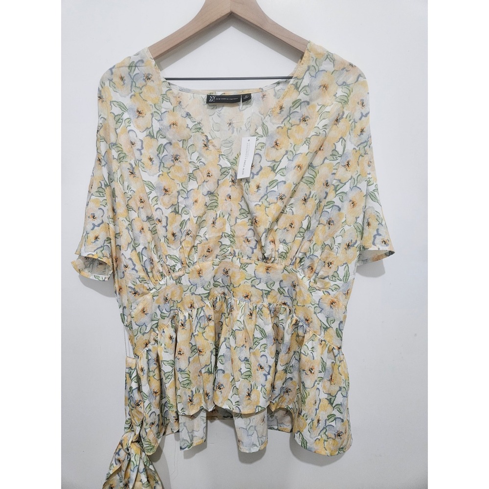 New York & Company Floral Peplum Top 2X Yellow Blue V-Neck Smocked Back‎ NWT